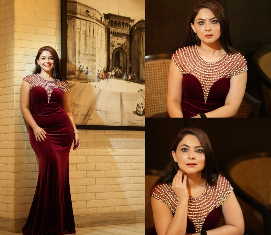 Channel Sonalee Kulkarni And Saie Tamhankar's Glamour In Stunning Body-Hugging Dresses 897635