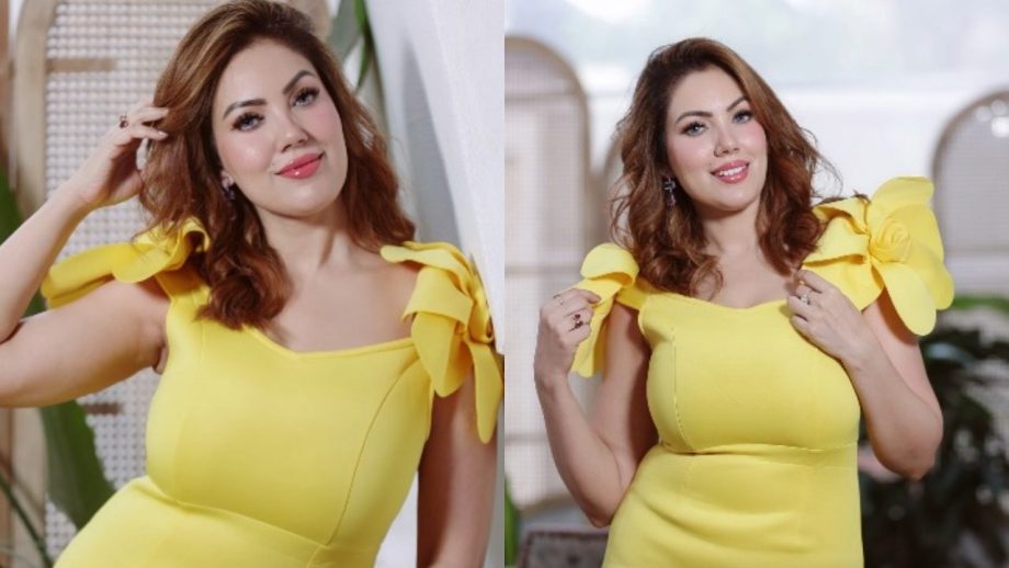 [Photos] TMKOC Munmun Dutta's Stunning Summer Look In Yellow Bodycon Dress 896615