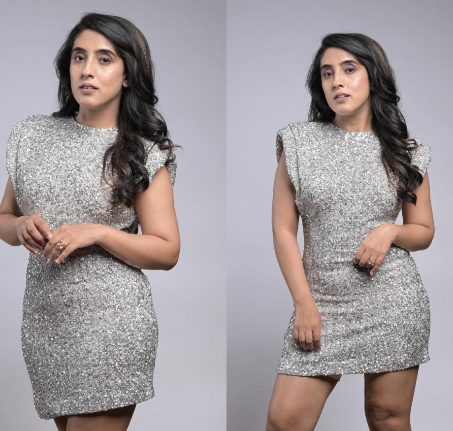 Sameeksha Sud Gives 'Anarkali Disco Chali' Vibes In A Glittery Mini Dress, See Photos! 896321