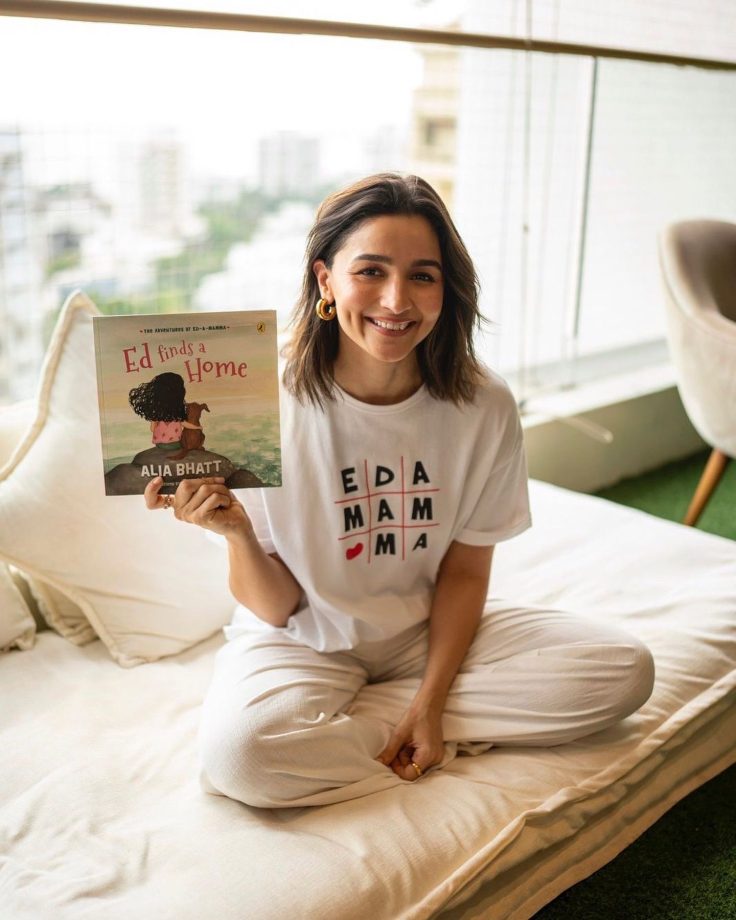 Alia Bhatt Turns Author, Launches Children Book 'Ed Finds A Home' 900687