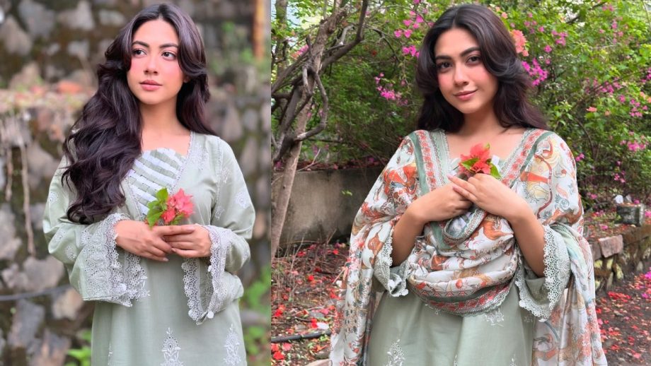 Reem Shaikh Flaunts Ethnic Beauty In Kurta Set, Leaves Jiya Shankar Awestruck! 900529