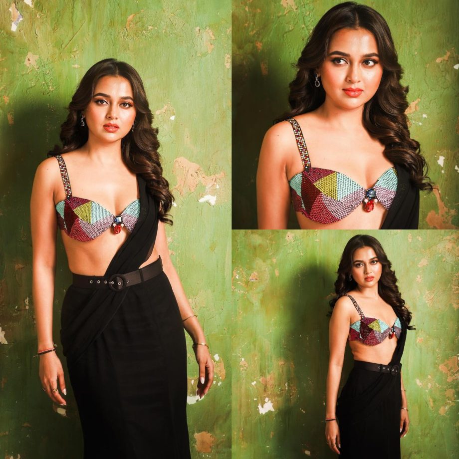 Tejasswi Prakash's Bold Blouse Designs Make Her Look Stunning In Saree 903464