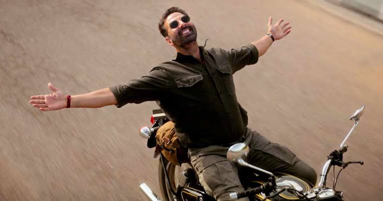 'Sarfira' Review: Akshay Kumar flies high in this stunning entertainer 906144