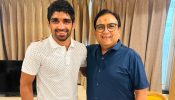 After saying he watches 'TMKOC', Olympic medalist Aman Sehrawat meets Jethalal aka Dilip Joshi 914612