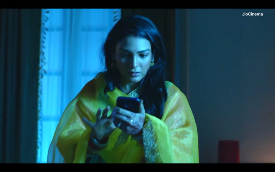 Megha Barsenge Written Update 22 August 2024: Manoj Ignores Megha's Call, Megha On A Mission To Disclose The Truth 914644