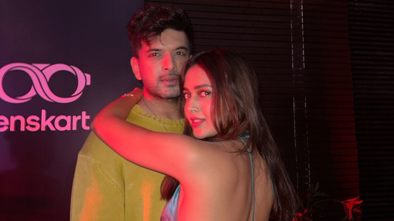 Karan Kundrra posts sensual image with Tejasswi saying, 'you can hate us, but never touch us' 919993