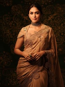 Mrunal Thakur Is The True Epitome Of Indian Beauty, Shines In Brown Designer Saree