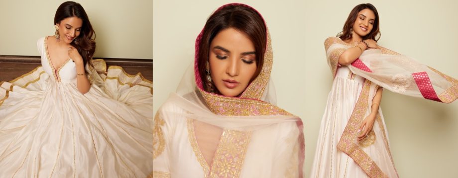 TV Divas Shine: Hina Khan and Jasmin Bhasin Stun in Traditional Avatars 919154