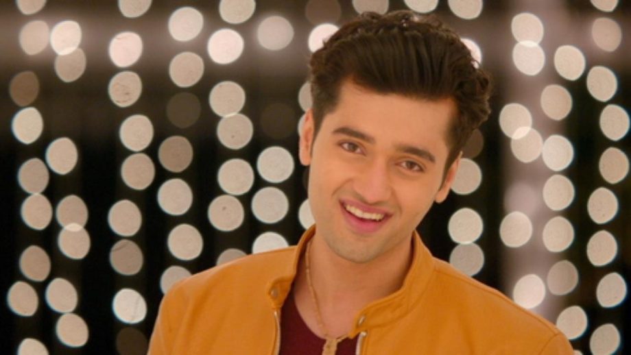 All the Blockbuster songs of Utkarsh Sharma: From Tera Fitoor to Main Nikla Gaddi Leker and Yaadon Ke Jharokhon Se 926239