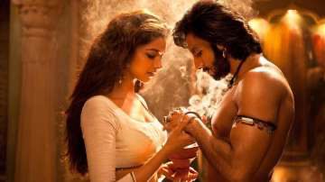 Looking at 5 best songs from Sanjay Leela Bhansali's Goliyon Ki Raasleela Ram-Leela on its 11th anniversary! 925934