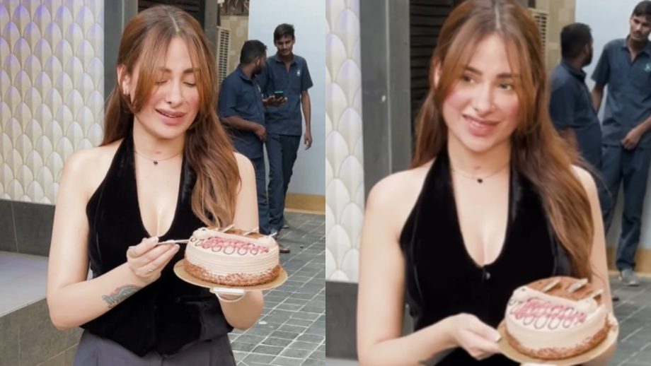 Mahira Sharma Celebrates Her 27th Birthday With Paparazzi, Enjoys Cake Cutting 927189