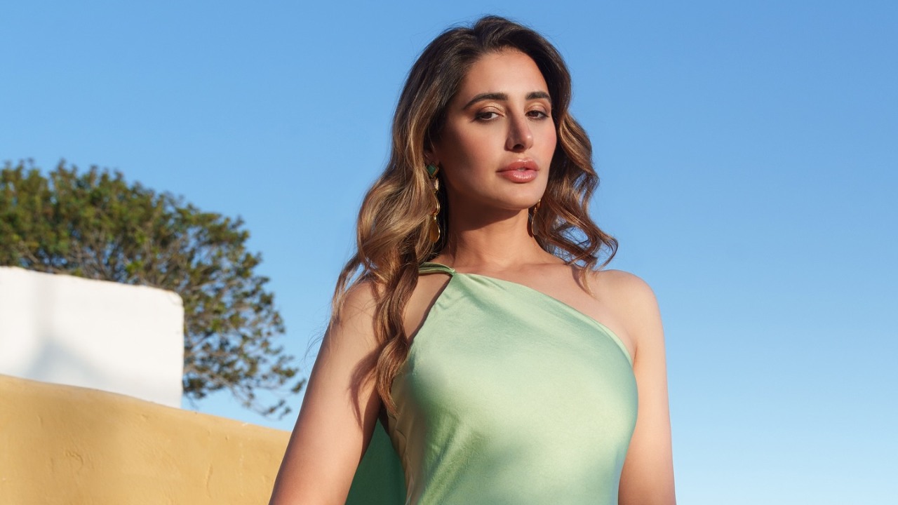 Nargis Fakhri Shares First Post After Sister’s Arrest, Says “Still Waters Run Deep” 928781