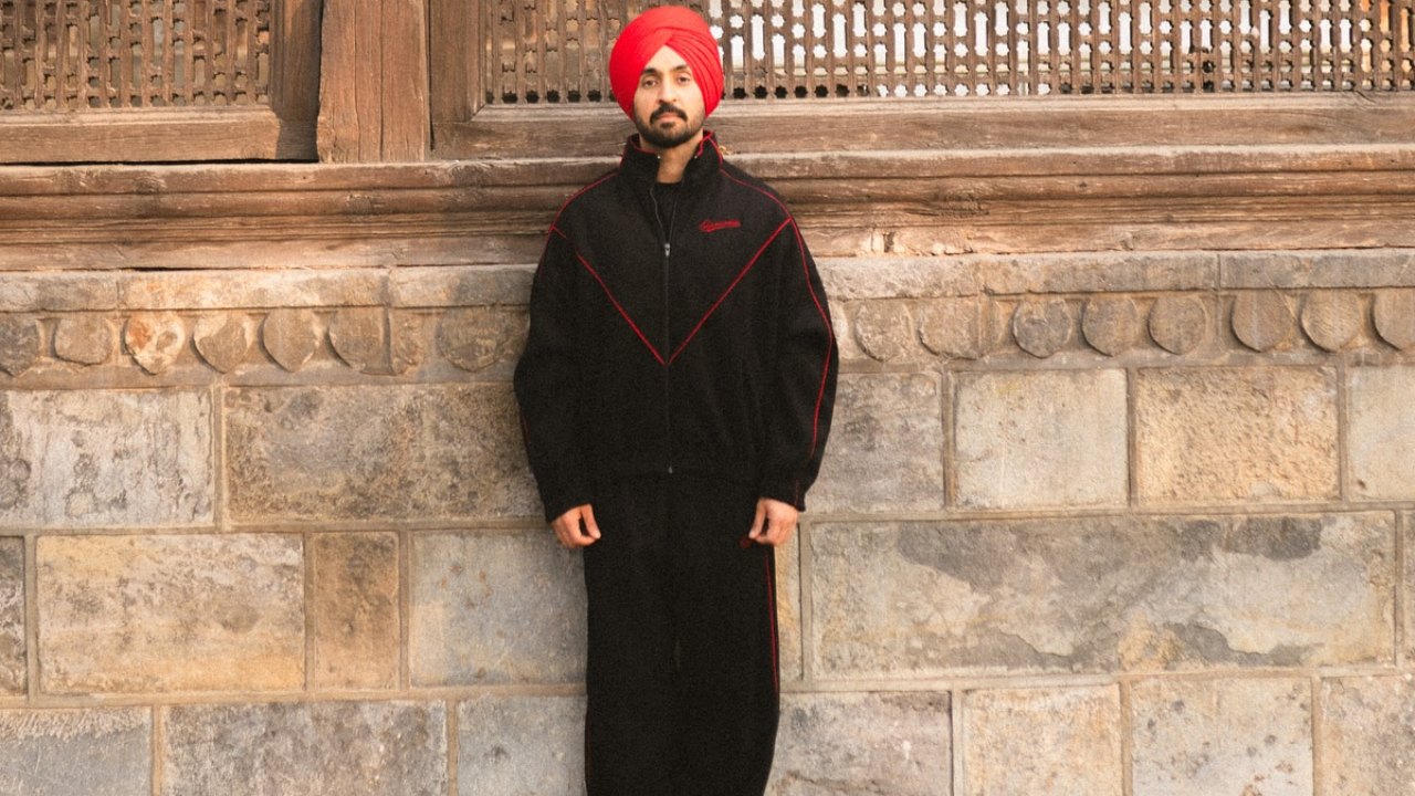 Tea, Mountains, And Smiles: Diljit Dosanjh’s Kashmir Diaries [Photos] 929909