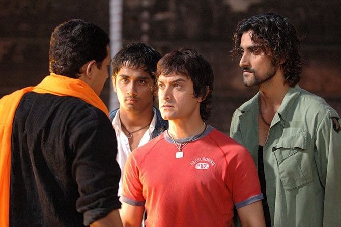 5 Timeless Lessons from Aamir Khan's Rang De Basanti as the Film Turns 19 934208