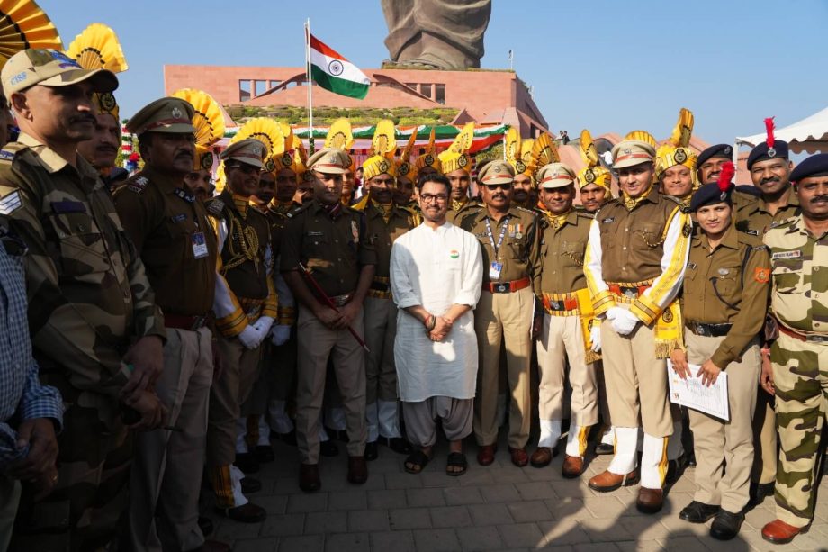 Aamir Khan Celebrates Republic Day with a Visit to the Statue of Unity While Shooting for Sitaare Zameen Par, Check out the Exclusive Images! 934253