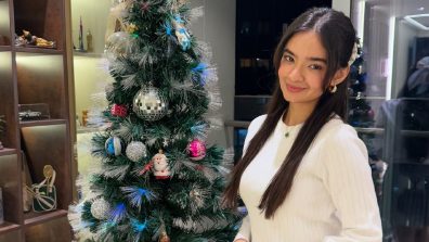 Anushka Sen Captures Christmas Spirit with a Chic Aesthetic Outfit