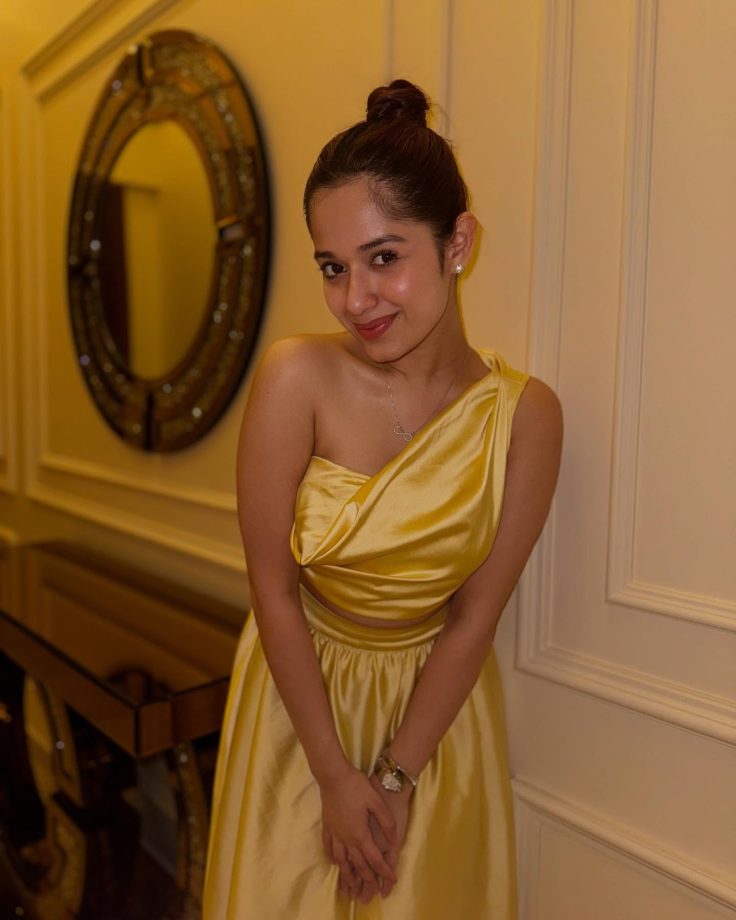 Jannat Zubair Brings Sunshine to Fashion with a Yellow Off-Shoulder Dress 931176