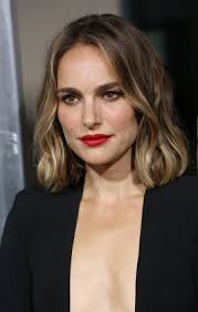 From Bikini To Elegant Gowns: Natalie Portman Melts Her Fans With Hotness In All Outfits