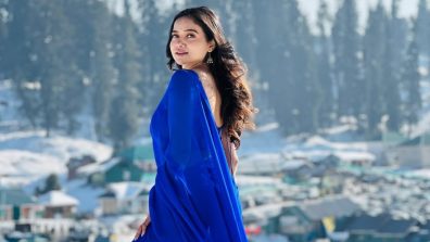 Manisha Rani Highlights Her Curvy Figure In Blue Chiffon Saree & Backless Blouse