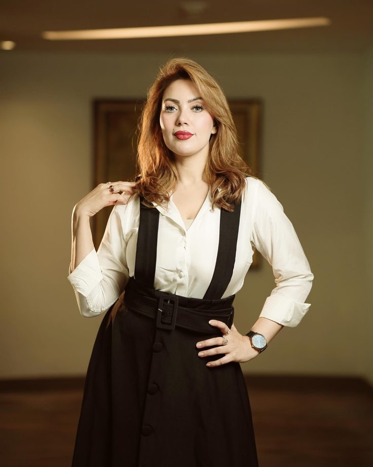 Munmun Dutta Turns Heads with a Chic Dungaree Skirt Look, Blending Casual with Cool 935132