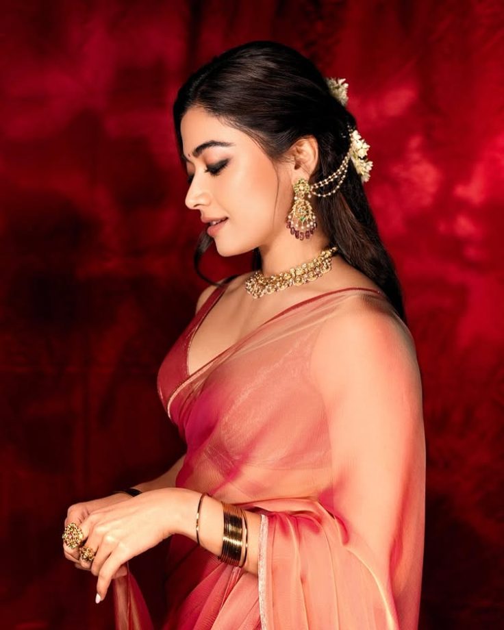 Rashmika Mandanna's Peach Saree Look Channels Timeless Indian Elegance 934013