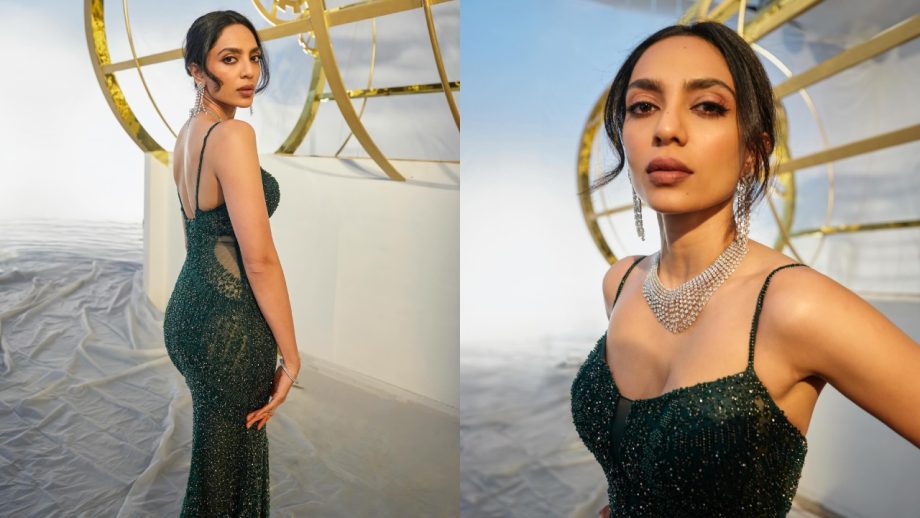 Samantha Ruth Prabhu Or Sobhita Dhulipala: Ultimate Green See-through Gown Style Diva? 932875