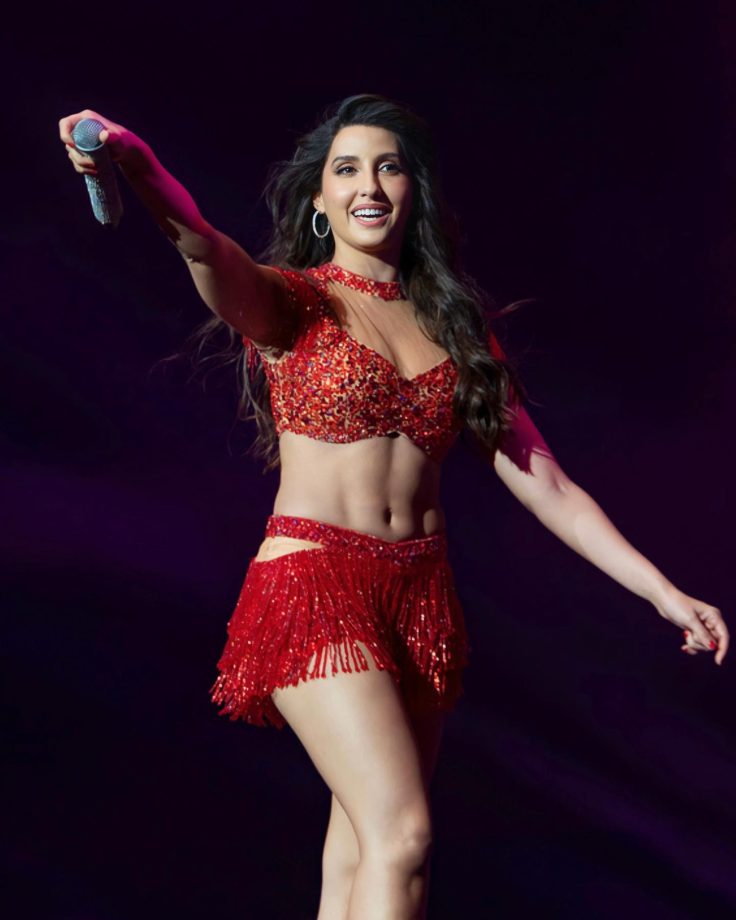 Slaying The Dance Floor: Nora Fatehi's Hottest Performance Looks 934513