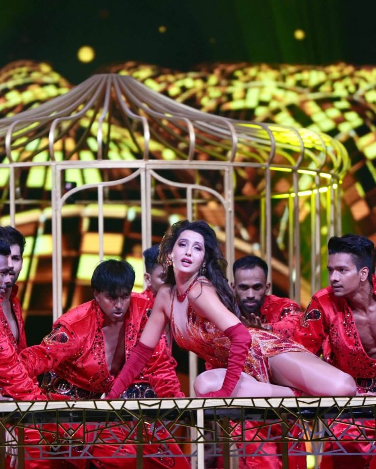 Slaying The Dance Floor: Nora Fatehi's Hottest Performance Looks 934516