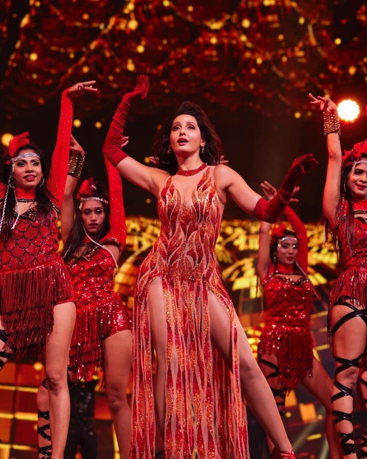 Slaying The Dance Floor: Nora Fatehi's Hottest Performance Looks 934518