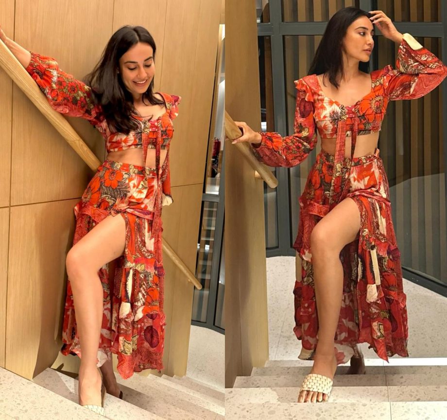 Surbhi Jyoti Exudes Boho Elegance in Floral Co-ords Set 931187