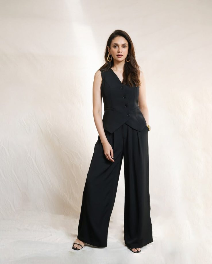 Aditi Rao Hydari's Effortlessly Chic Cord Set A Fashionable Twist on Classic Black 935398