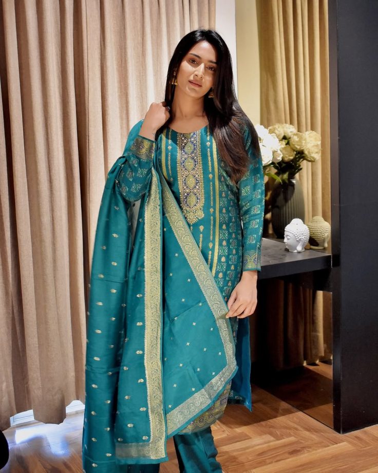 Erica Fernandes Dresses In Teal Blue Salwar-Suit For Someone Special – See Stunning Pics 936470