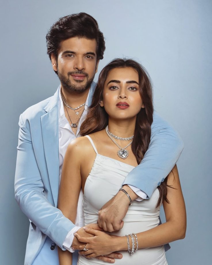 Fans Declare Tejasswi Prakash & Karan Kundrra As Hottest Power Couple, See Here! 936475