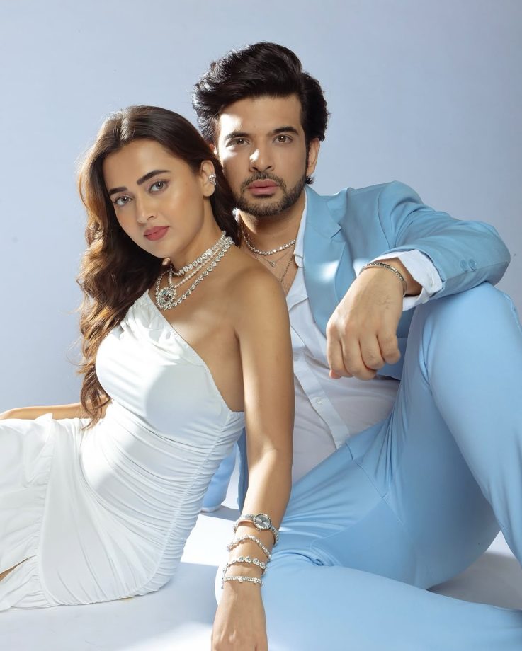 Fans Declare Tejasswi Prakash & Karan Kundrra As Hottest Power Couple, See Here! 936476