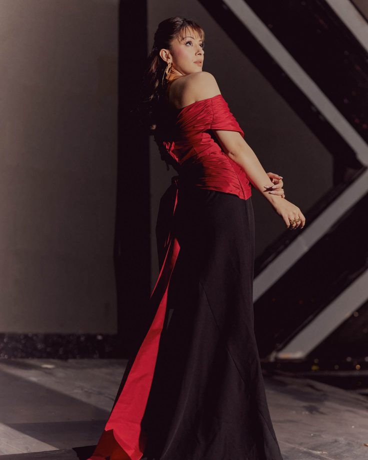 Hansika Motwani Stuns In Off-shoulder Red-Black Gown, Serves Goals For Valentine's 936537