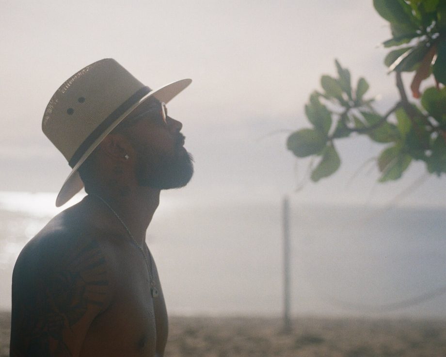 Hardik Pandya unwinds by the beach after victory against Pakistan in the ICC Champions Trophy 2025 938266