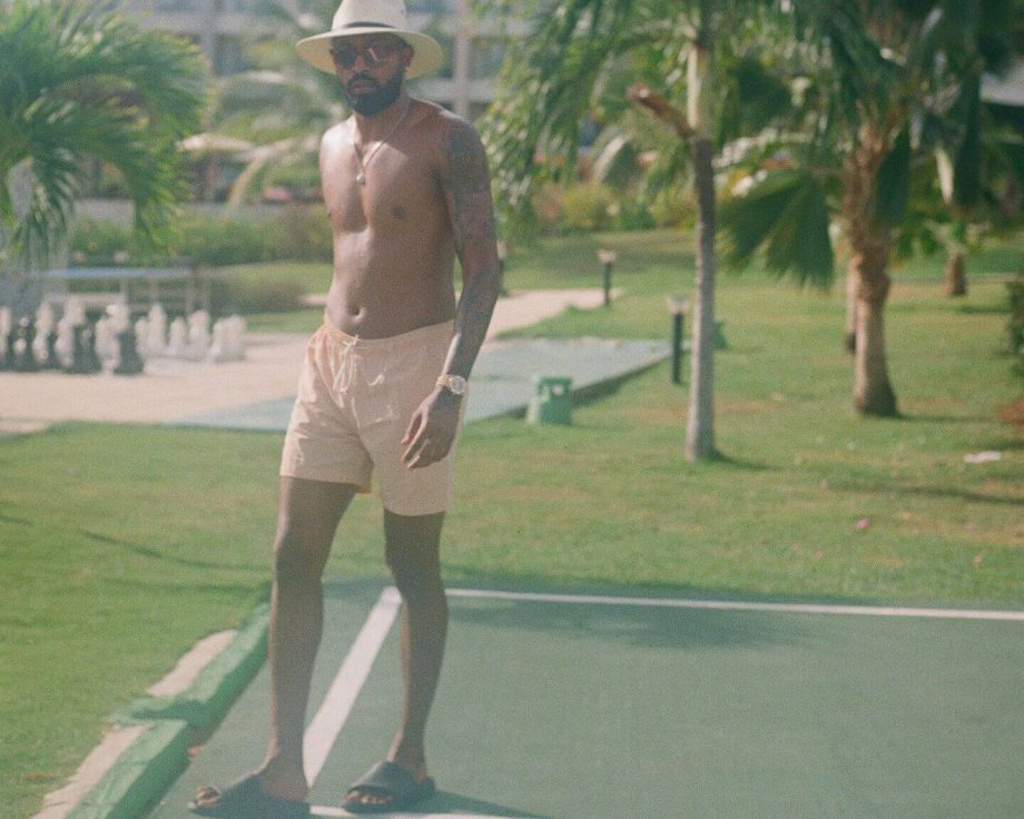 Hardik Pandya unwinds by the beach after victory against Pakistan in the ICC Champions Trophy 2025 938270