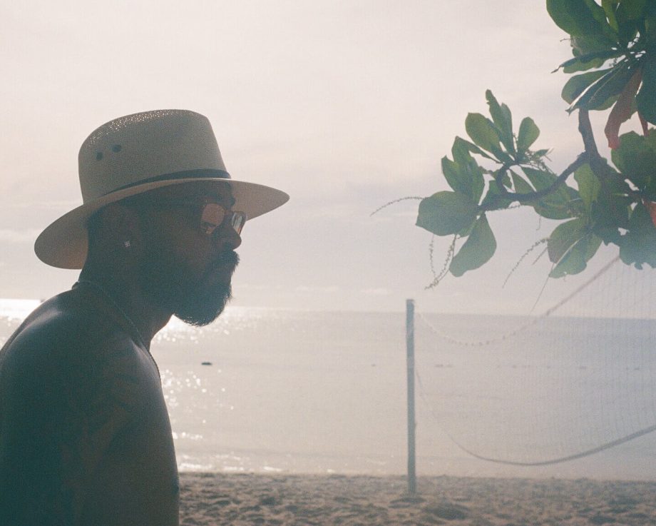 Hardik Pandya unwinds by the beach after victory against Pakistan in the ICC Champions Trophy 2025 938271