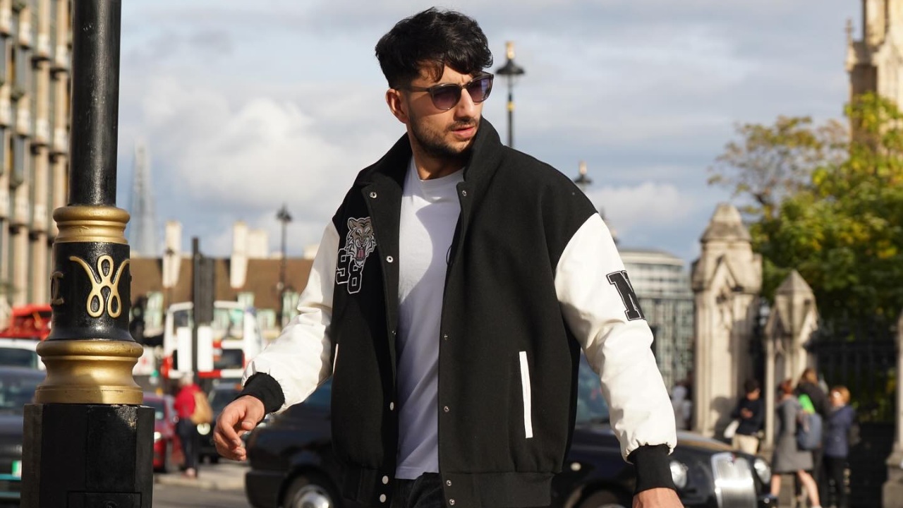 Ibrahim Ali Khan Steps Out in a Bold Black and White 937050