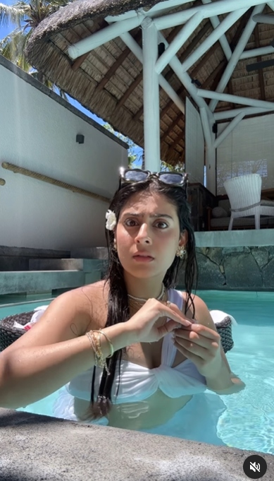 Isha Malviya Turns Up Heat In Bold Swimsuits- Checkout Pool Photos 937484