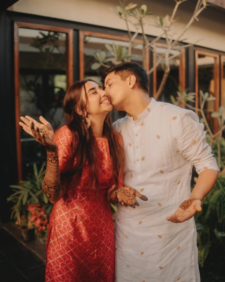 Prajakta Koli Shares Photos From Mehendi Ceremony, Vrishank Khanal's Cute Kiss Grabs Attention 938188