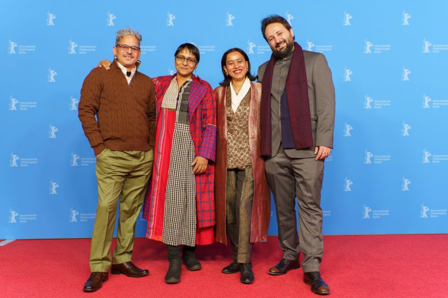 Shadowbox (Baksho Bondi) - A Poignant Tale of Love and Resilience Shines at its Berlinale Premiere! 937299