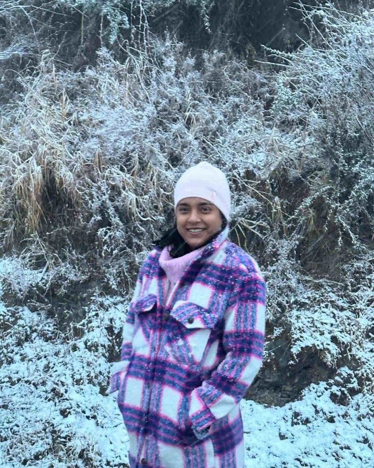 Sneak Peek Into Sumbul Touqeer's Cuteness In Her Mountain Vacation Look 937861