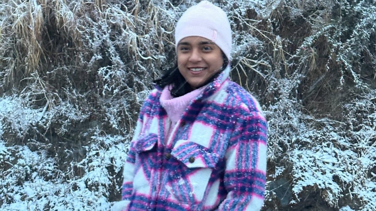 Sneak Peek Into Sumbul Touqeer's Cuteness In Her Mountain Vacation Look 937863