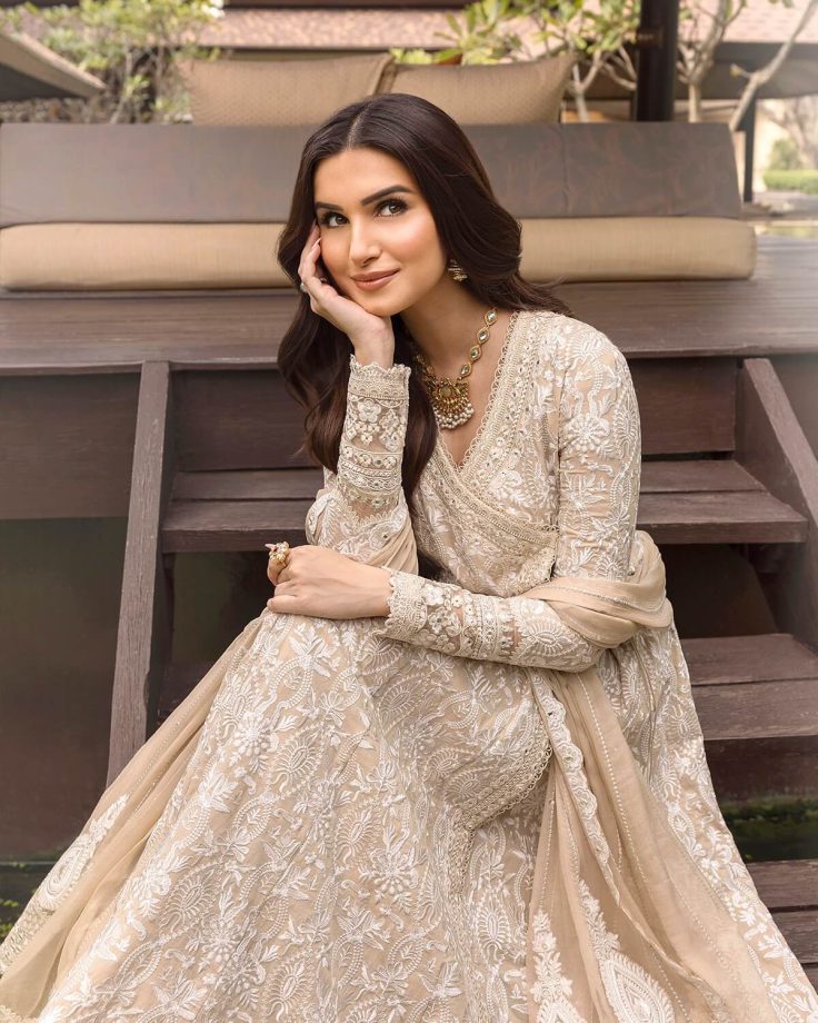 Tara Sutaria Epitomises Elegance In Ivory Chikankari Anarkali- See Pics 937922