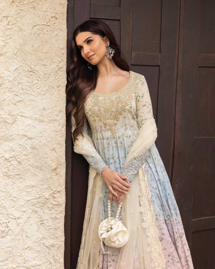 Tara Sutaria's Traditional Salwar Suit Collection Is A Must-have This Ramadhan 938829