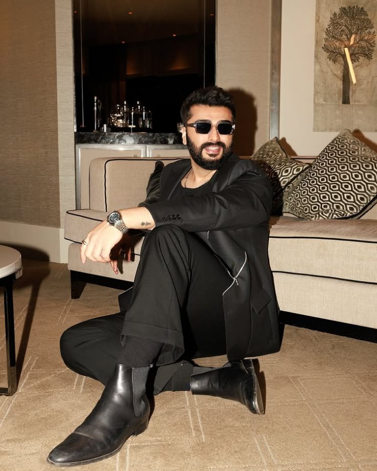 Arjun Kapoor's All-Black Rockstar Look is Pure Desi Swag! 941590