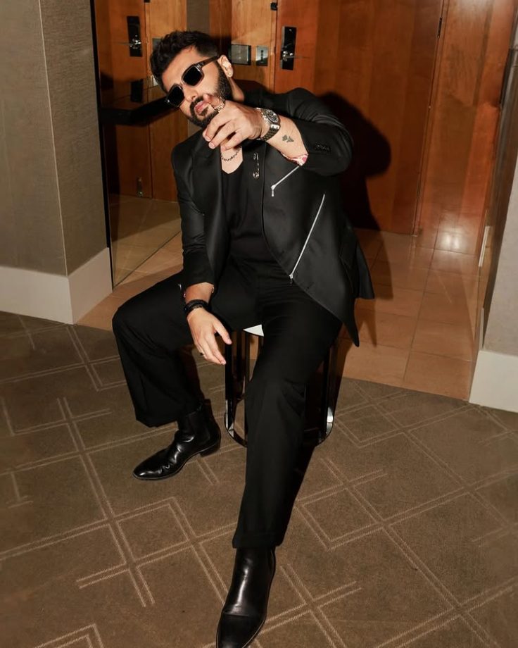 Arjun Kapoor's All-Black Rockstar Look is Pure Desi Swag! 941591