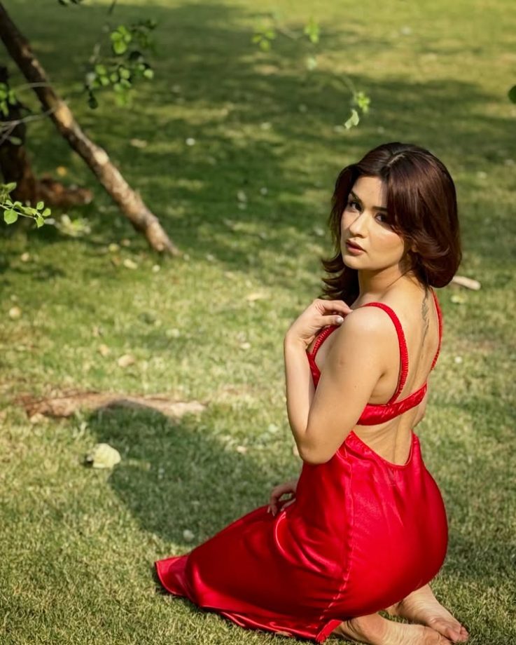 Avneet Kaur Slays In Red Satin Backless Dress, Checkout Hot Photos 941275