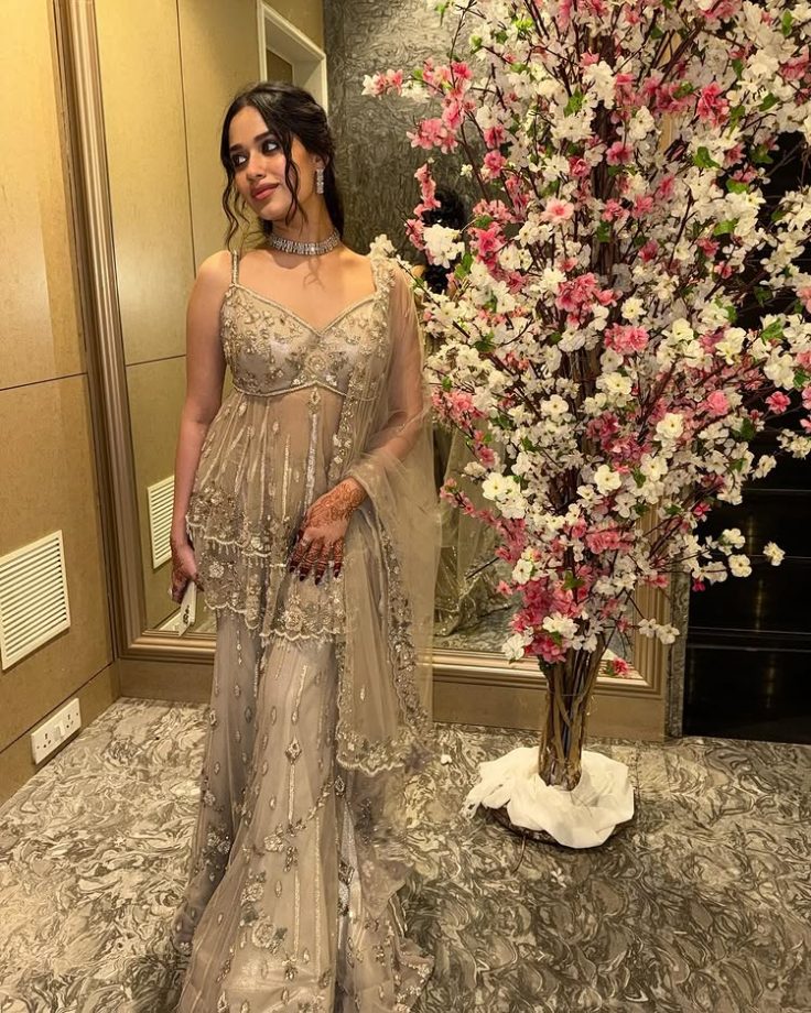 Jannat Zubair Steals the Show in a Gorgeous Bronze Co-ord Set 938936